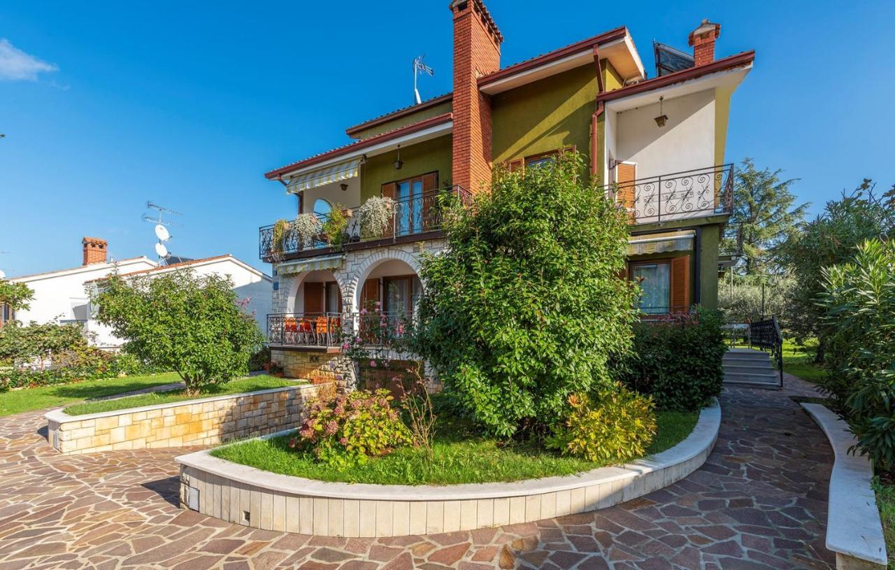Apartment Complex Silvana Poreč Extérieur photo