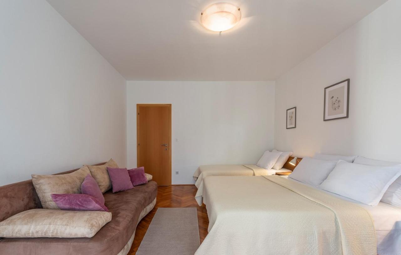Apartment Complex Silvana Poreč Extérieur photo